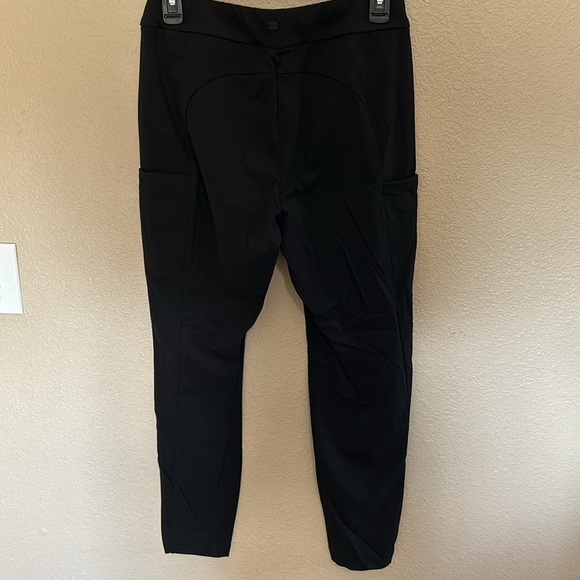 Barely worn pull on pants. - Picture 4 of 6